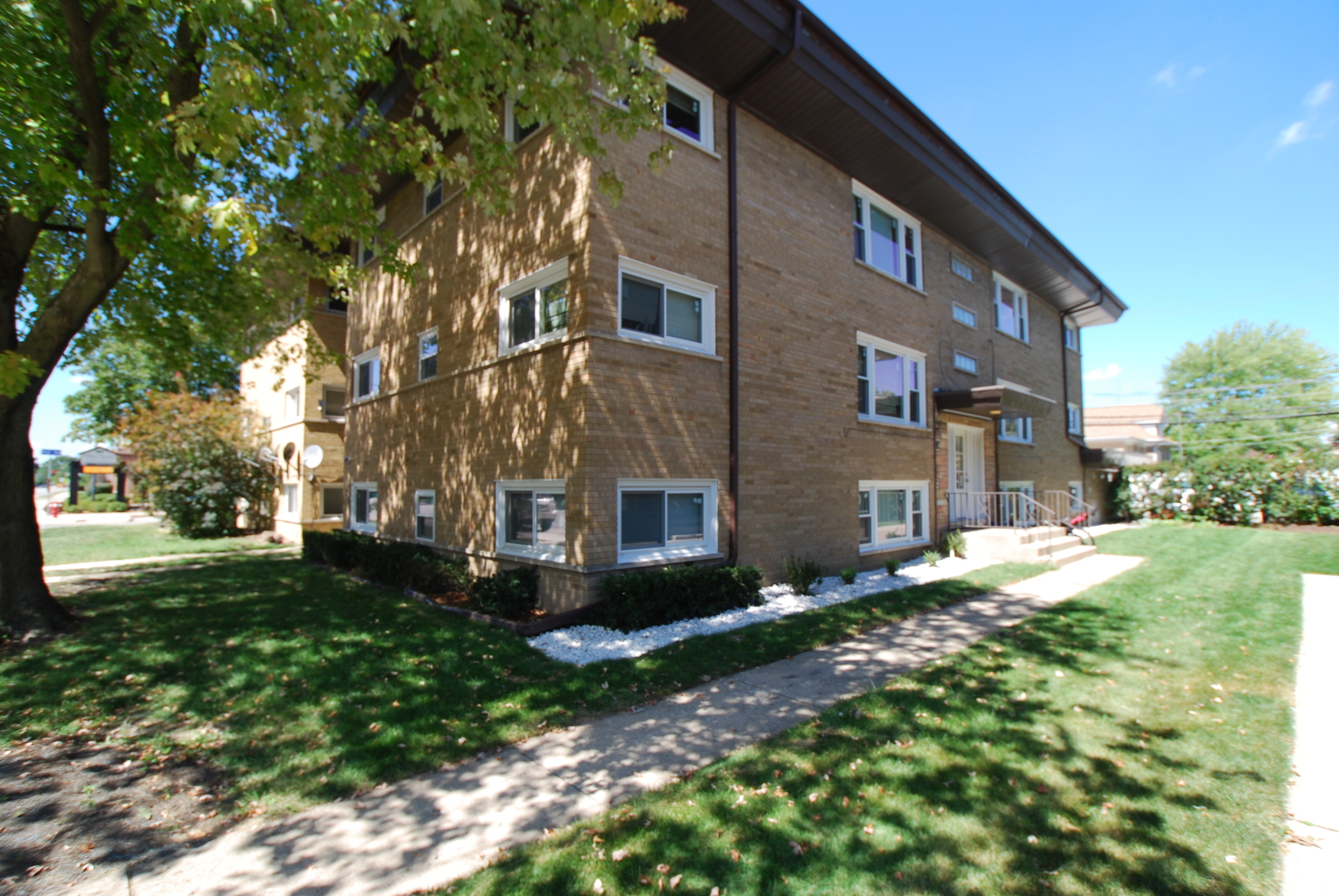 7816 West 26th Street, Unit 1S North Riverside, IL 60546 - Photo 9 of 11