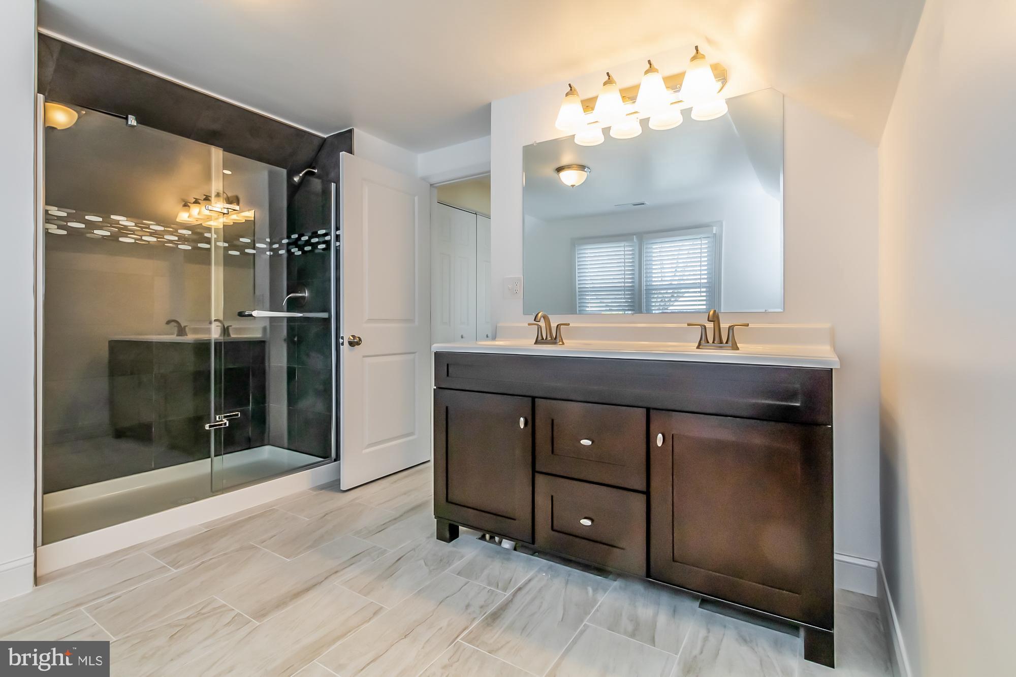 4123 Eder Road Baltimore, MD 21222 - Photo 17 of 31 Master Bath
