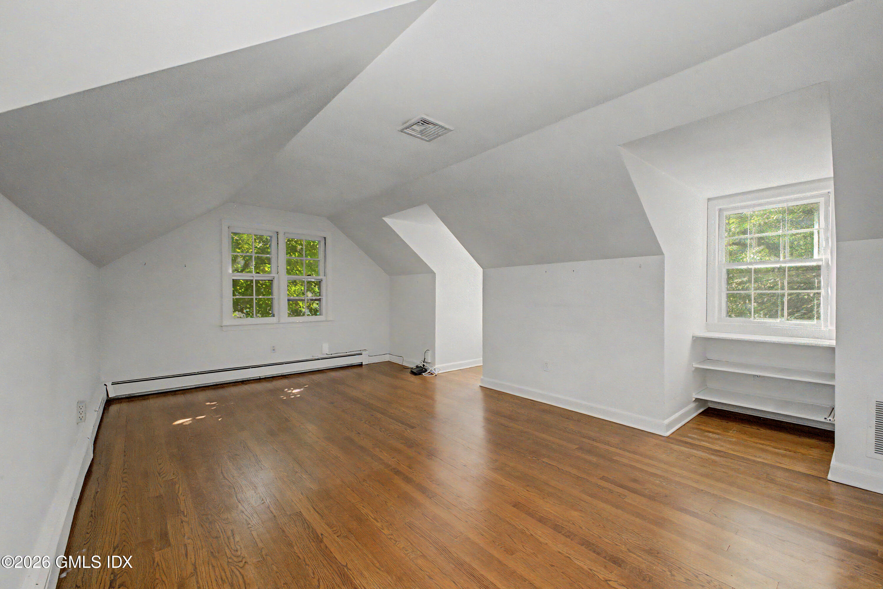 5 Bayside Terrace Riverside, CT 06878 - Photo 19 of 24 36