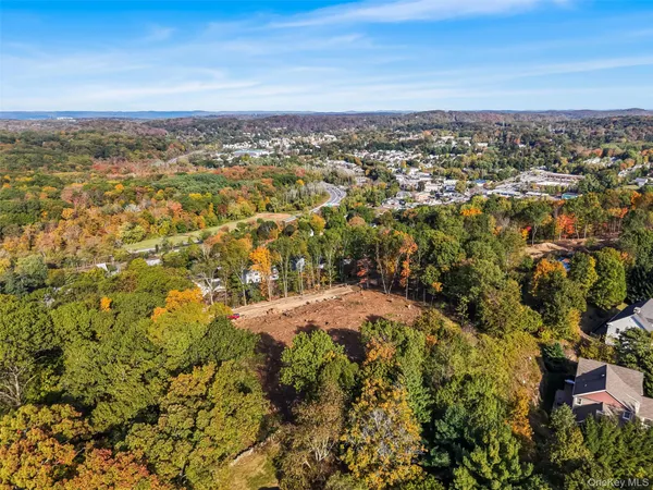 $2,600,000 | 1 Stella Road, Thornwood, NY 10594