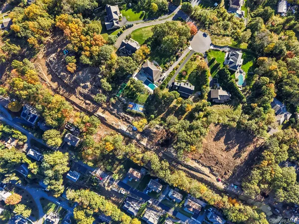 $2,600,000 | 1 Stella Road, Thornwood, NY 10594