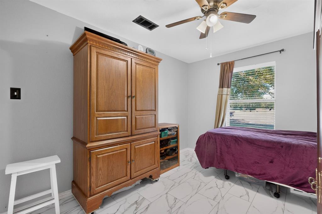 3671 Sundown Road Greenville, TX 75402 - Photo 20 of 40