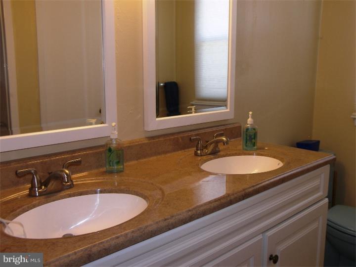 123 Haines Road Mount Laurel, NJ 08054 - Photo 4 of 7 Bathroom