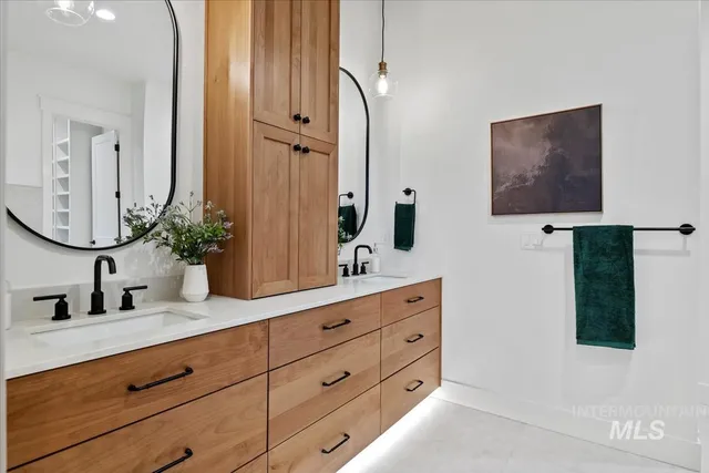 $1,387,900 | 252 North Timber Wolf Place, Eagle, ID 83616