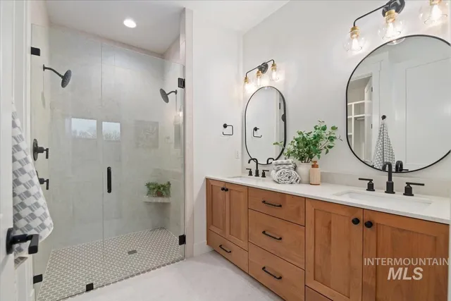 $1,387,900 | 252 North Timber Wolf Place, Eagle, ID 83616