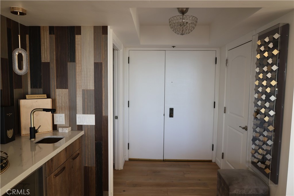 222 Monterey Road, Unit 1603 Glendale, CA 91206 - Photo 15 of 38 a view of a bathroom with a sink and vanity