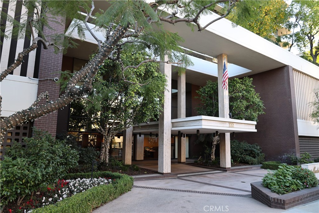 222 Monterey Road, Unit 1603 Glendale, CA 91206 - Photo 28 of 38 front view of a house with a yard