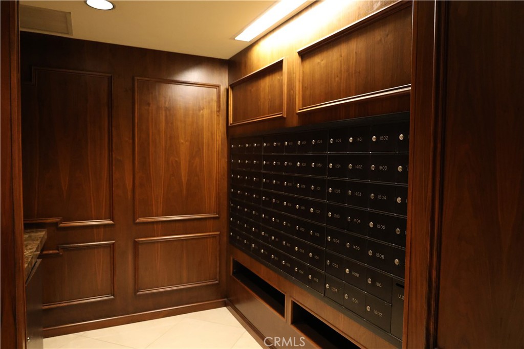 222 Monterey Road, Unit 1603 Glendale, CA 91206 - Photo 32 of 38 a close view of walk in closet