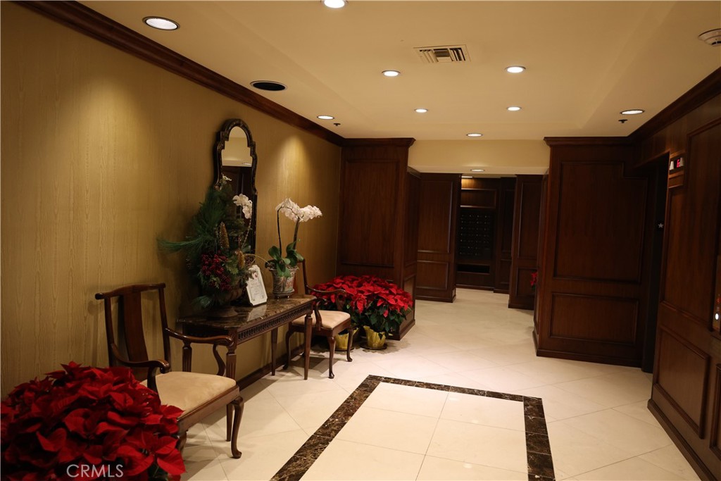 222 Monterey Road, Unit 1603 Glendale, CA 91206 - Photo 33 of 38