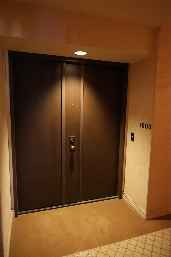 222 Monterey Road, Unit 1603 Glendale, CA 91206 - Photo 37 of 38 a view of wooden door
