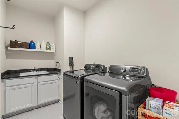 $519,900 | 7222 Rupell Drive, Charlotte, NC 28273