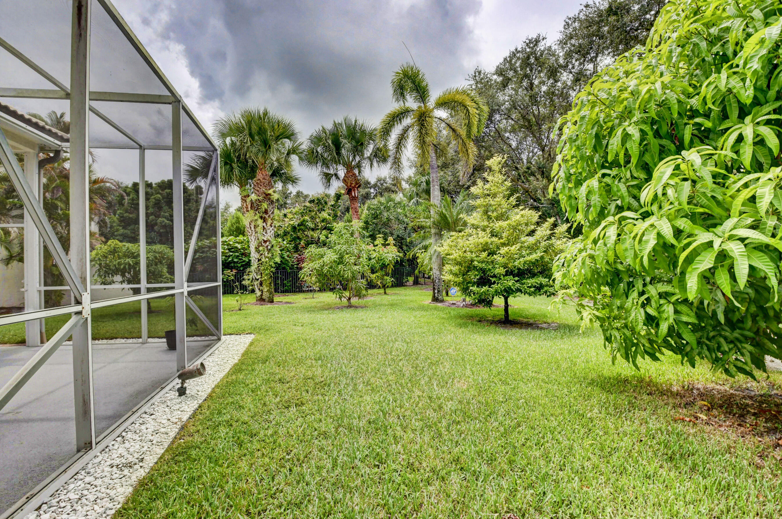 8456 Vía D Oro Boca Raton, FL 33433 - Photo 20 of 34 Preserve View
