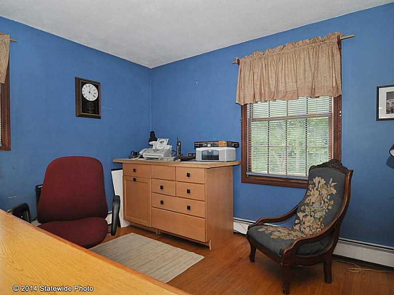 170 Boston Neck Road North Kingstown, RI 02852 - Photo 23 of 25 Executive Office/Suite.
