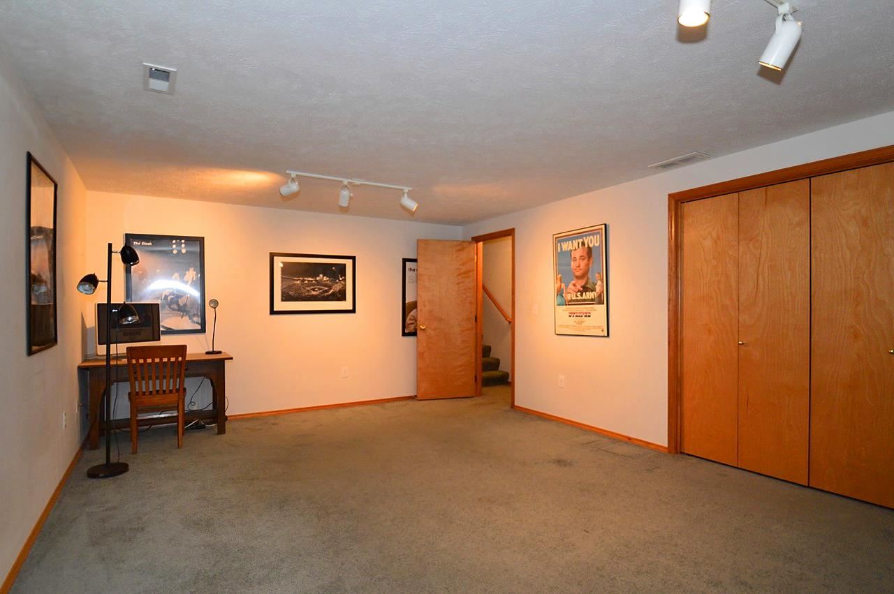 4812 East Woodglen Road Mead, WA 99021 - Photo 13 of 20