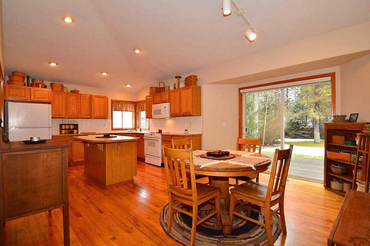 4812 East Woodglen Road Mead, WA 99021 - Photo 4 of 20