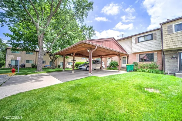$2,500 | 1773 Shoshonee Trail, Unit 1773, Wheeling, IL 60090