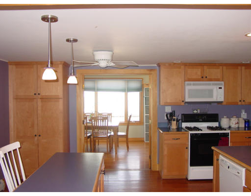 13 Linden Road Gloucester, MA 01930 - Photo 5 of 13 Gallery Image 5