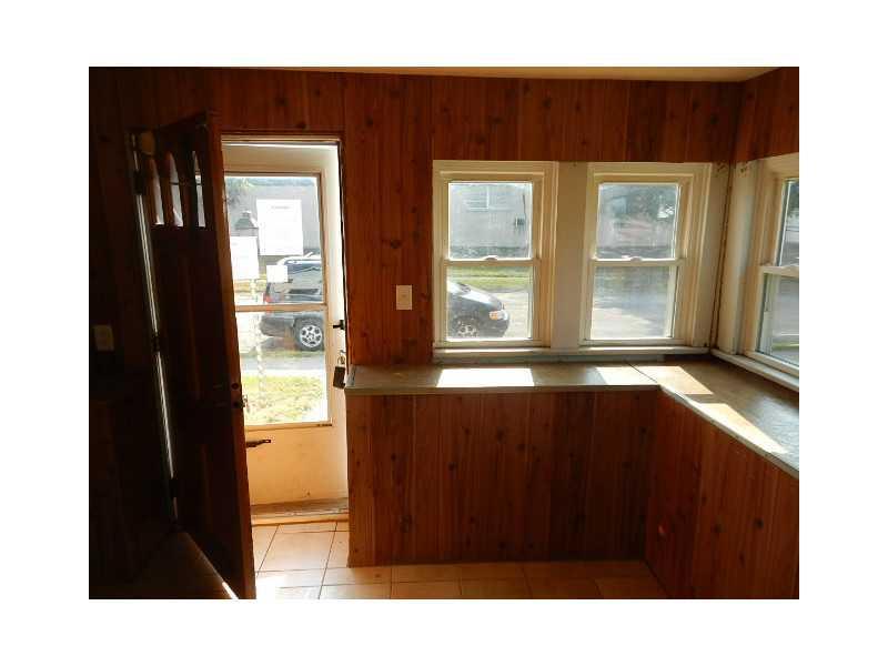 111 Lohnes Avenue Springfield, OH 45504 - Photo 3 of 10 Gallery Image 3