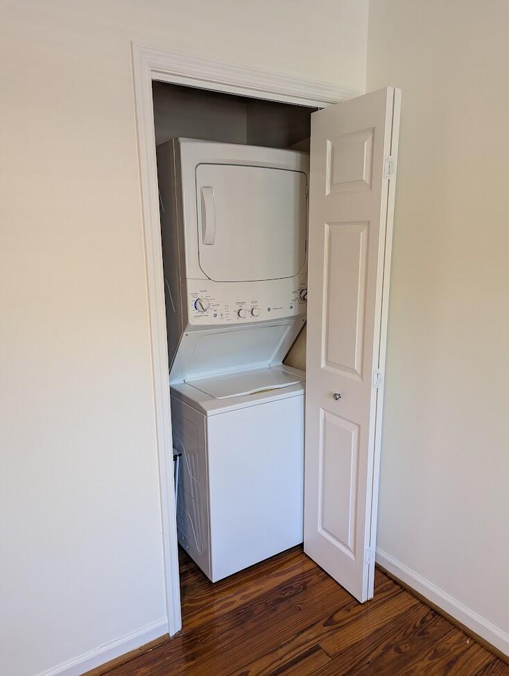 21 Hester Street, Unit 8 Charleston, SC 29403 - Photo 33 of 64 Laundry closet