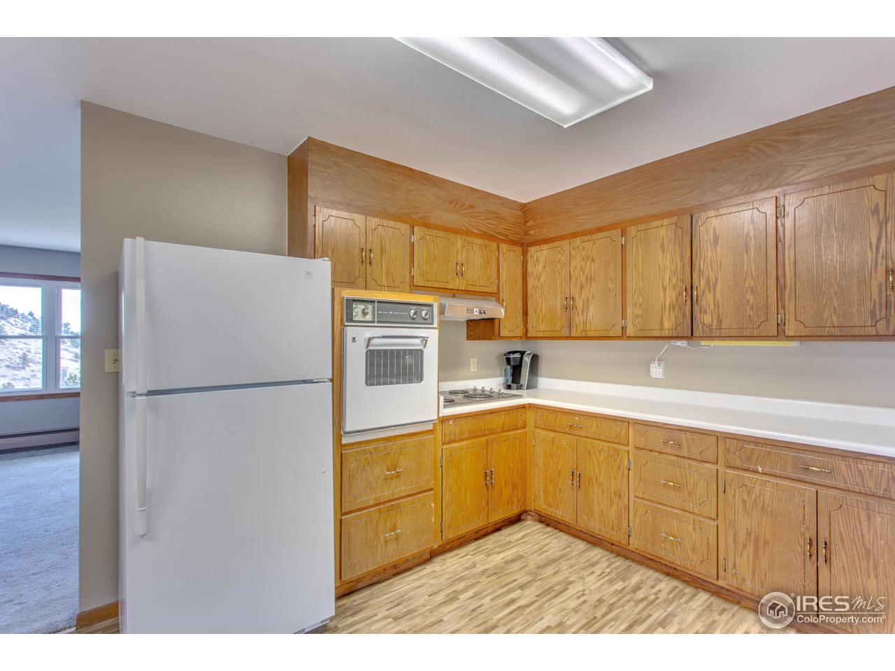 6137 Olde Stage Road Boulder, CO 80302 - Photo 13 of 27 Light and Bright