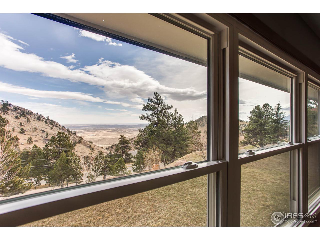 6137 Olde Stage Road Boulder, CO 80302 - Photo 7 of 27 Gorgeous Living Room Views