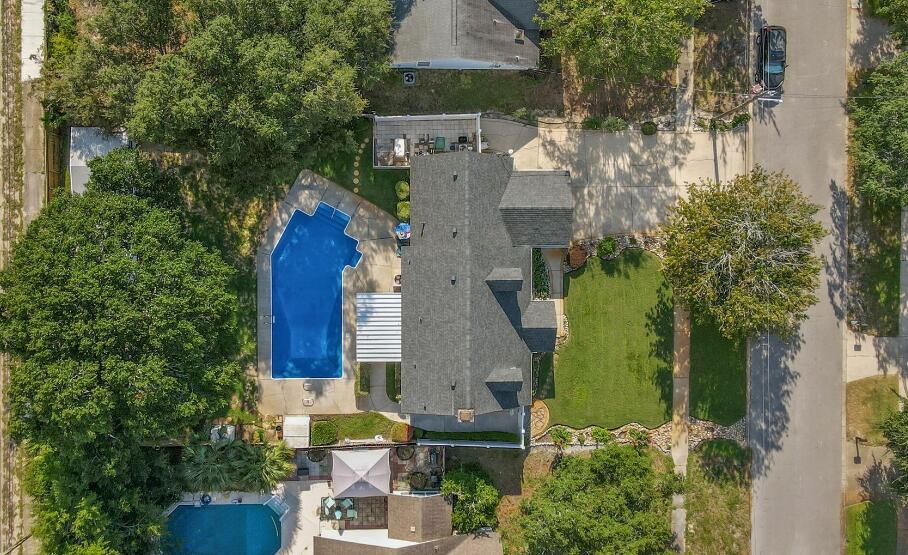 14 Winfield Way Mary Esther, FL 32569 - Photo 6 of 46 an aerial view of multiple houses with outdoor space