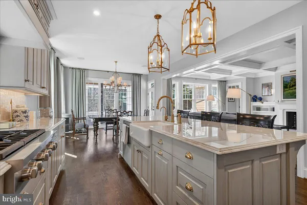 $1,950,000 | 122 Chapel Hill Circle, Paoli, PA 19301