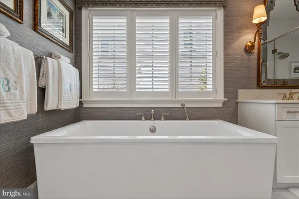 $1,950,000 | 122 Chapel Hill Circle, Paoli, PA 19301