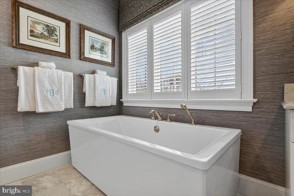 $1,950,000 | 122 Chapel Hill Circle, Paoli, PA 19301