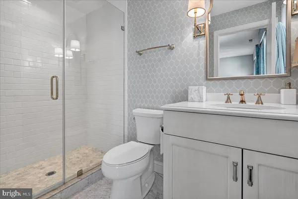 $1,950,000 | 122 Chapel Hill Circle, Paoli, PA 19301