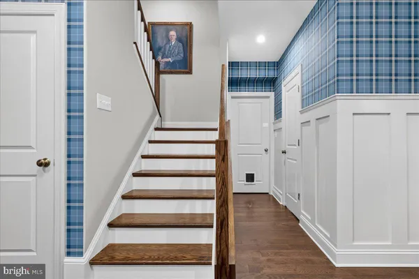 $1,950,000 | 122 Chapel Hill Circle, Paoli, PA 19301