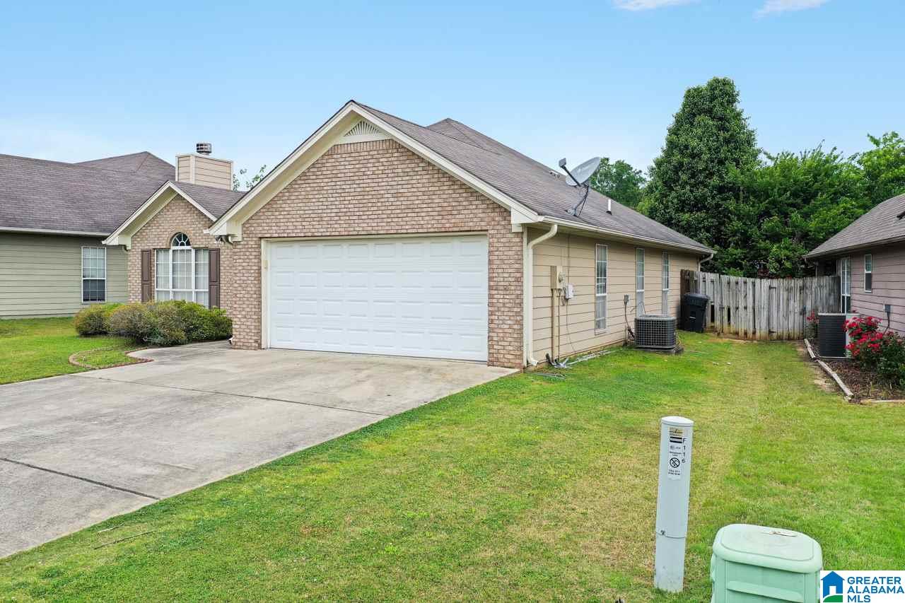 116 Spring Street Calera, AL 35040 - Photo 4 of 27