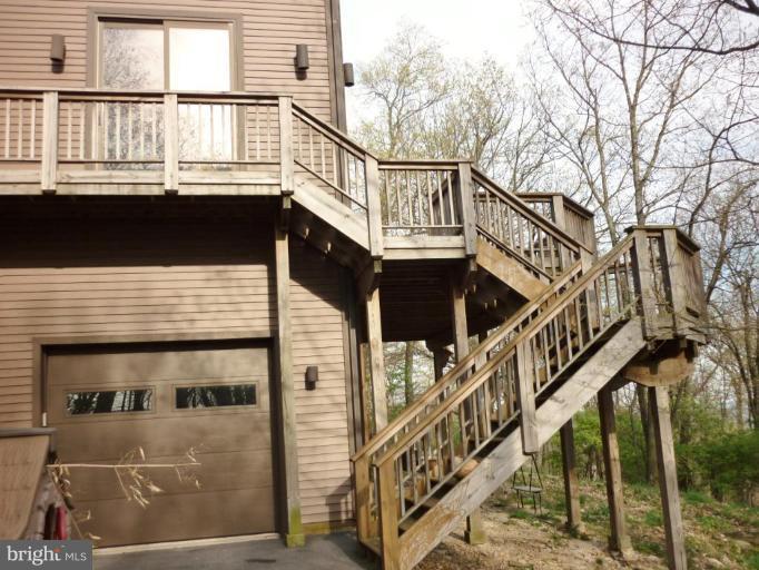 4907 Ridge Crest Court Frederick, MD 21702 - Photo 13 of 18 GREAT DECKS