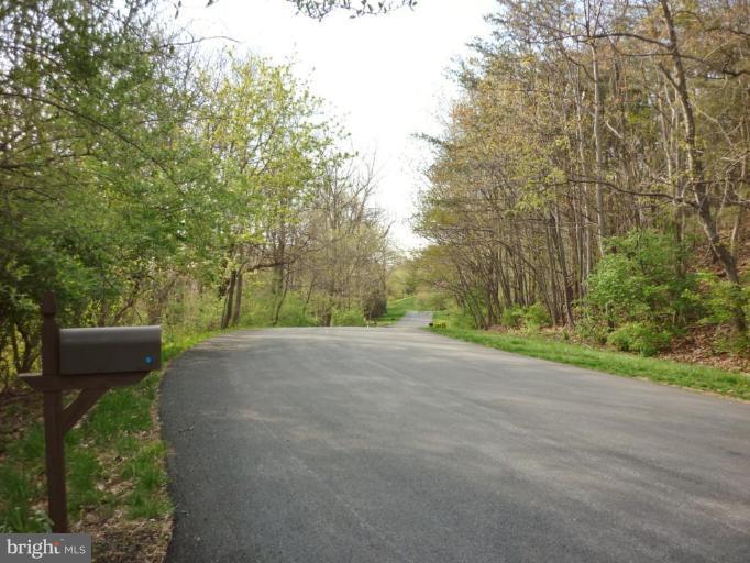 4907 Ridge Crest Court Frederick, MD 21702 - Photo 14 of 18 SECLUDED STREET