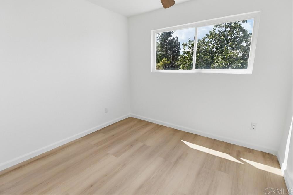 895 Jamacha Road El Cajon, CA 92019 - Photo 21 of 33 an empty room with a window