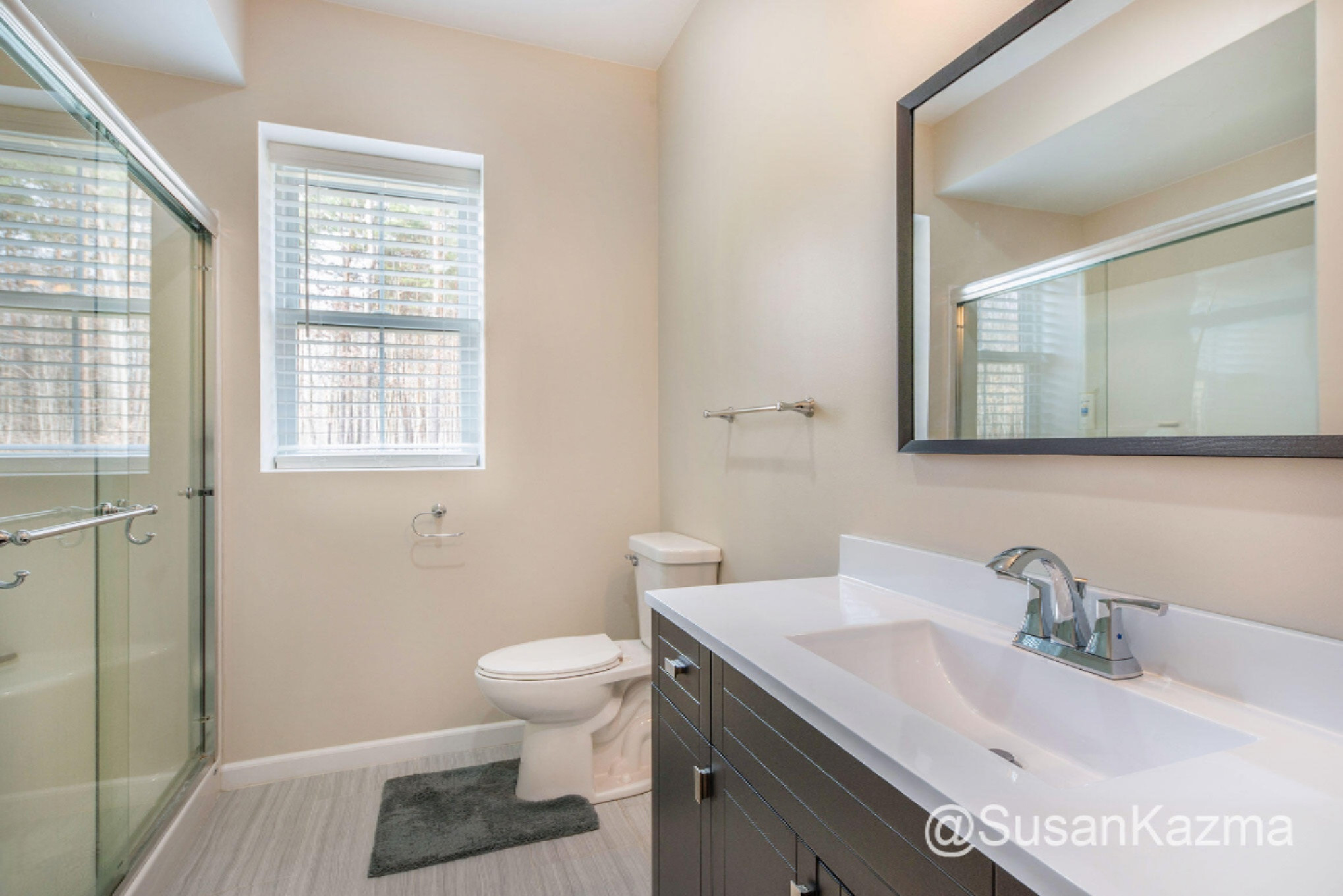 2735 15 Mile Road Northeast Cedar Springs, MI 49319 - Photo 12 of 56 Bathroom4