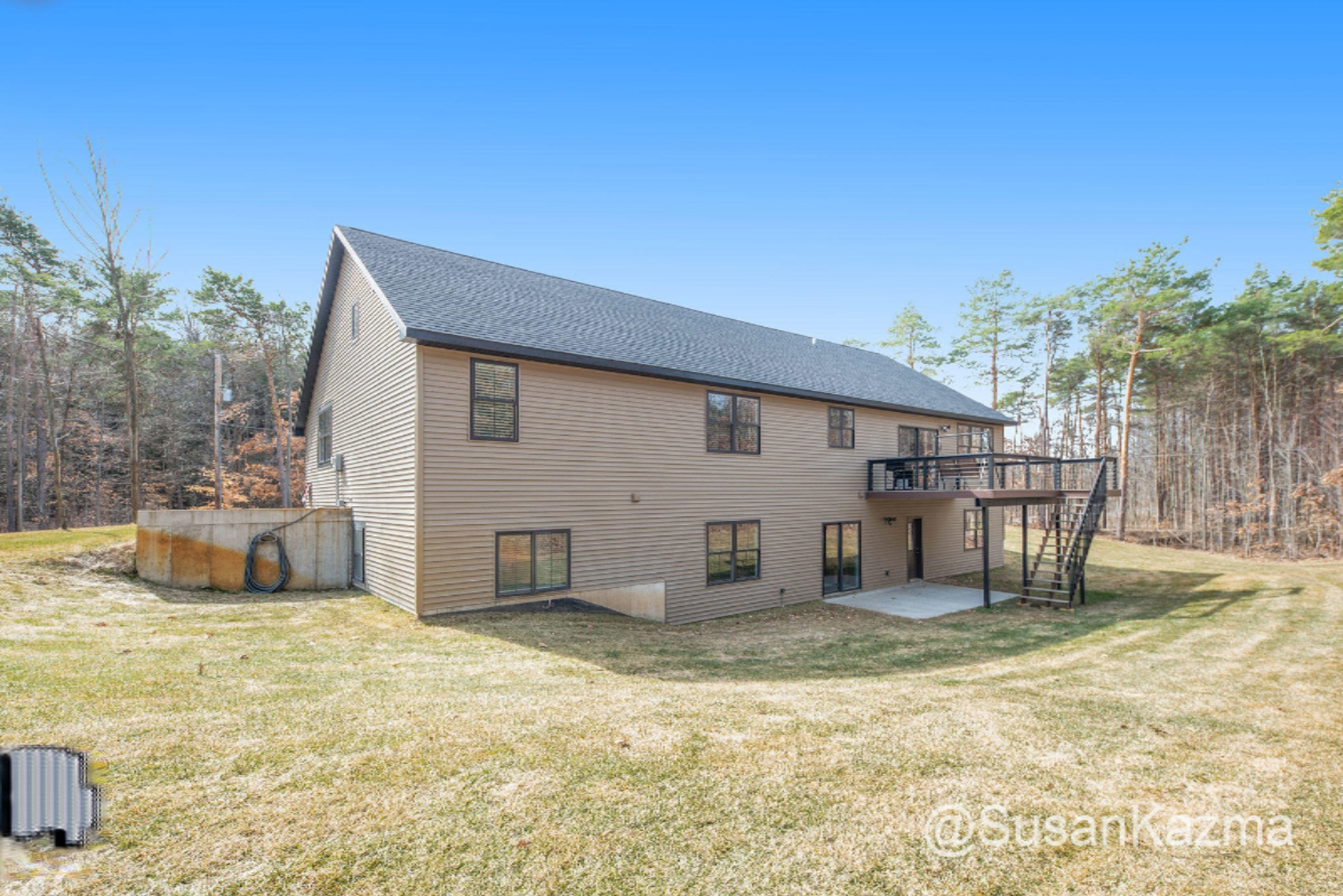 2735 15 Mile Road Northeast Cedar Springs, MI 49319 - Photo 40 of 56 Exterior4