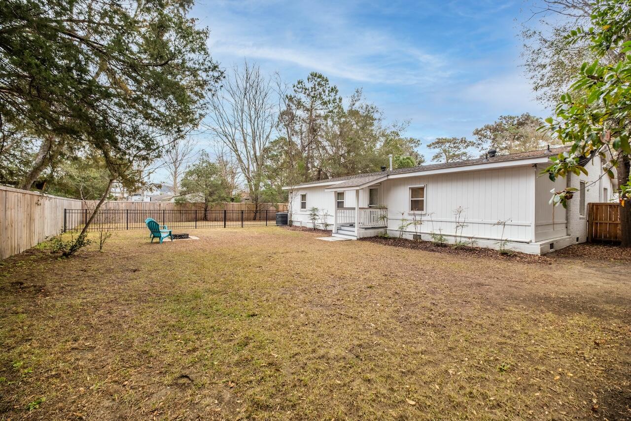 1734 Combahee Street Charleston, SC 29412 - Photo 24 of 25 1734Comb-JTPhoto-025