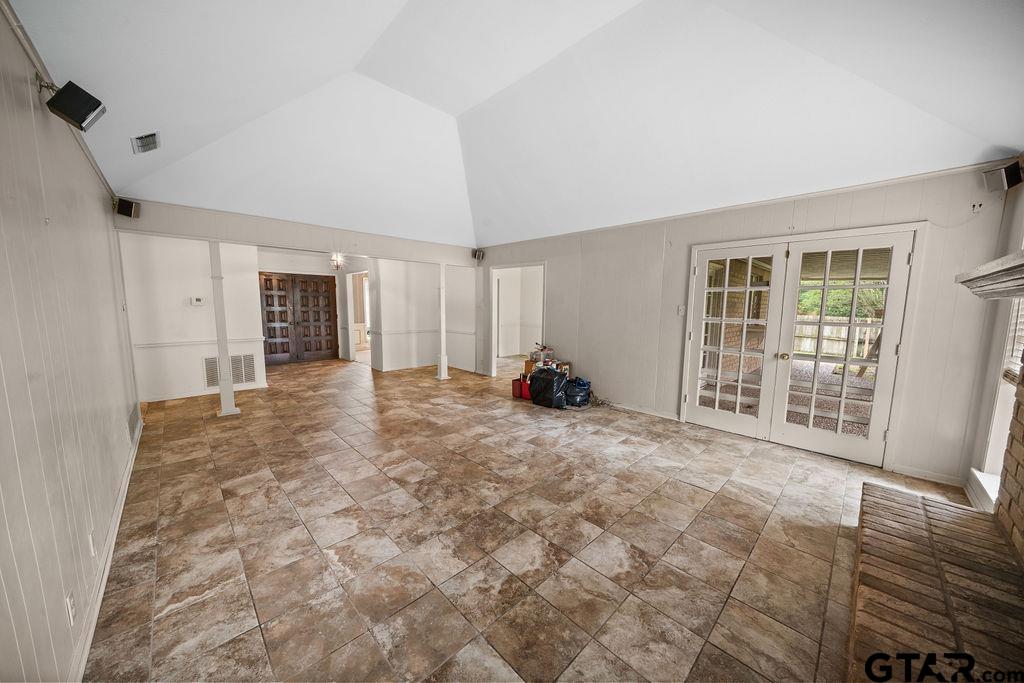 4005 Pollard Drive Tyler, TX 75701 - Photo 7 of 33