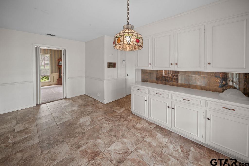 4005 Pollard Drive Tyler, TX 75701 - Photo 10 of 33
