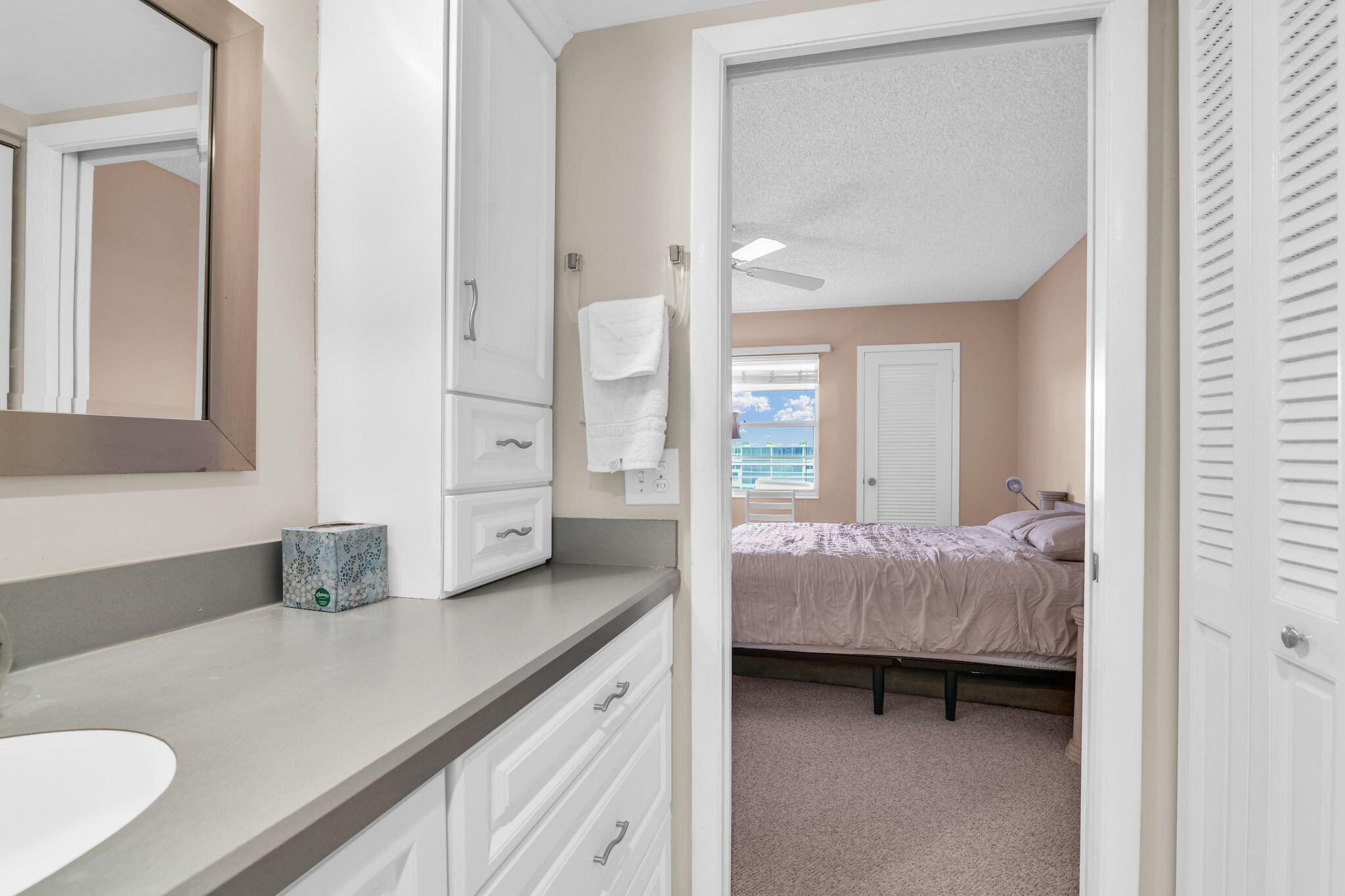 4053 Wolverton C Boca Raton, FL 33434 - Photo 37 of 55 4053 Wolverton C pic 29