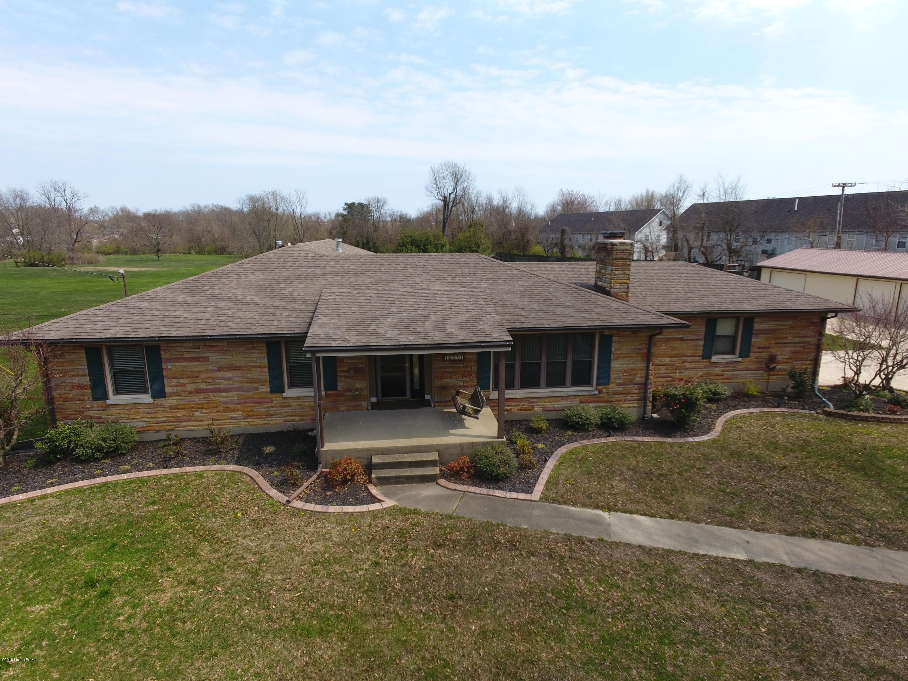 10227 Blue Lick Road Louisville, KY 40229 - Photo 2 of 43 DJI_0013