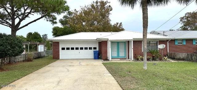 $2,600 | 16810 Junipero Avenue, Panama City Beach, FL 32413