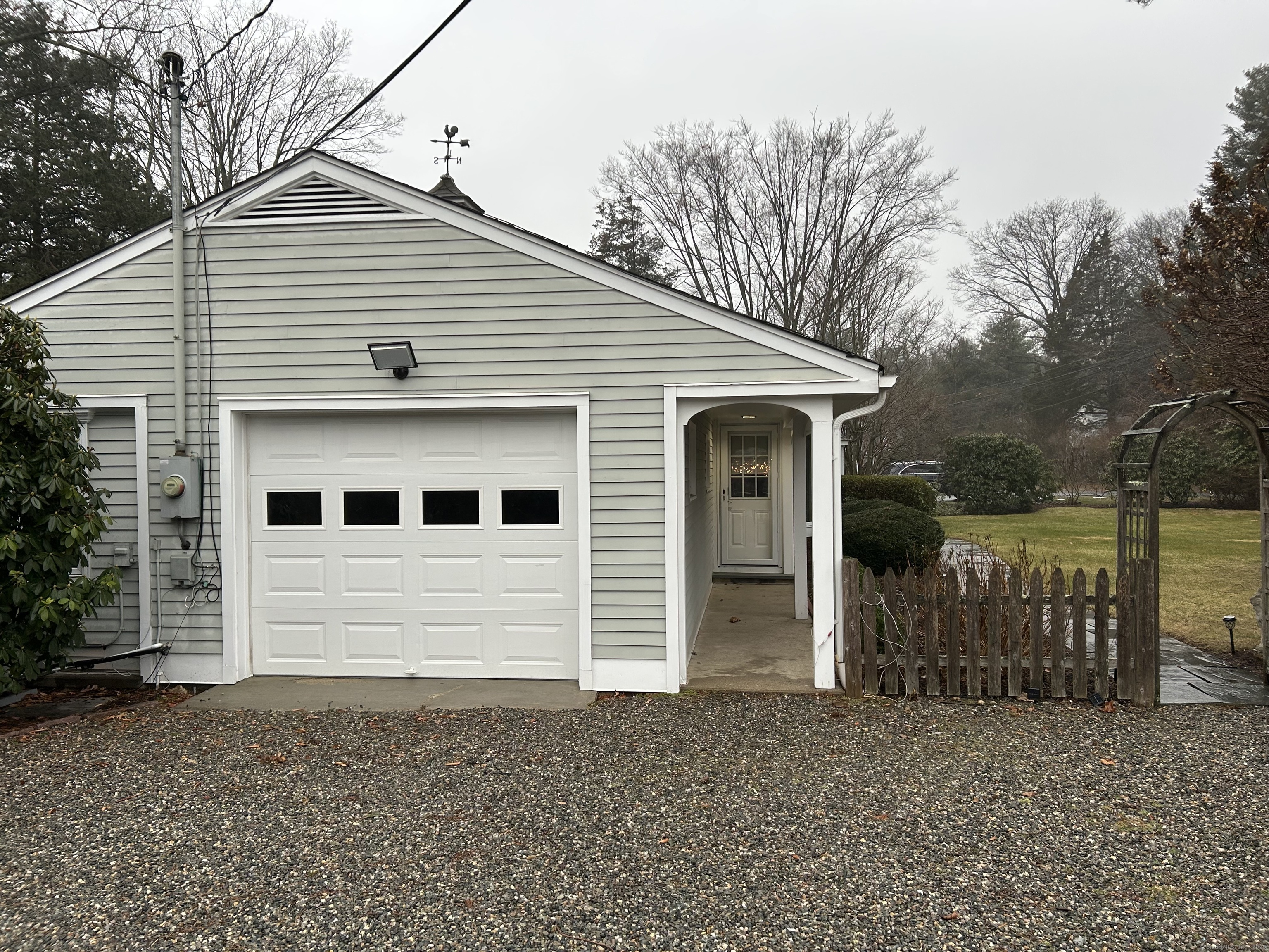 1 Woods Grove Road Westport, CT 06880 - Photo 3 of 7