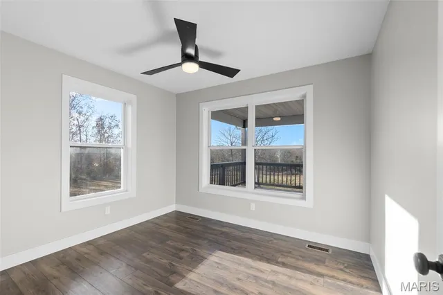 $570,000 | 10353 New Diggins Road, Mineral Point, MO 63660