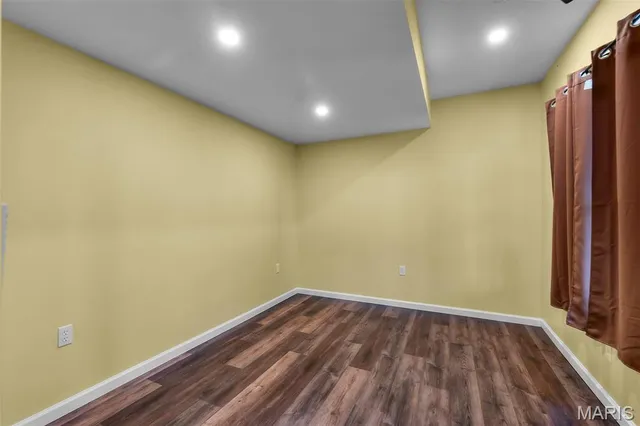 $570,000 | 10353 New Diggins Road, Mineral Point, MO 63660