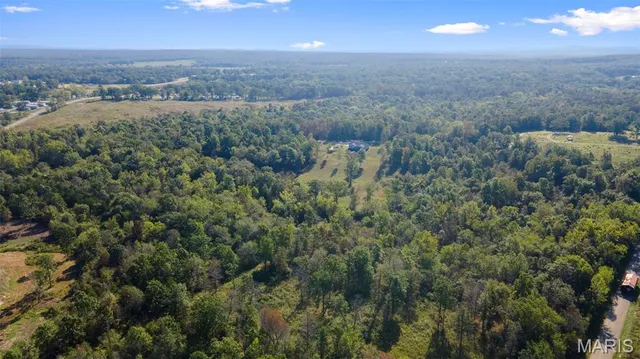 $570,000 | 10353 New Diggins Road, Mineral Point, MO 63660