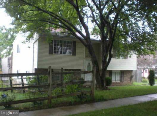 19002 Quail Valley Boulevard Gaithersburg, MD 20879 - Photo 5 of 5 Exterior (Rear)