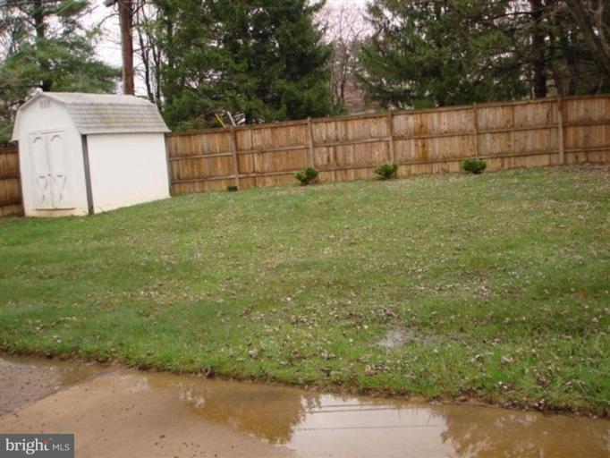 3907 Bryony Road Randallstown, MD 21133 - Photo 14 of 17 Back yard