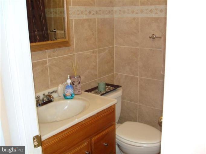 3907 Bryony Road Randallstown, MD 21133 - Photo 4 of 17 Bath #1